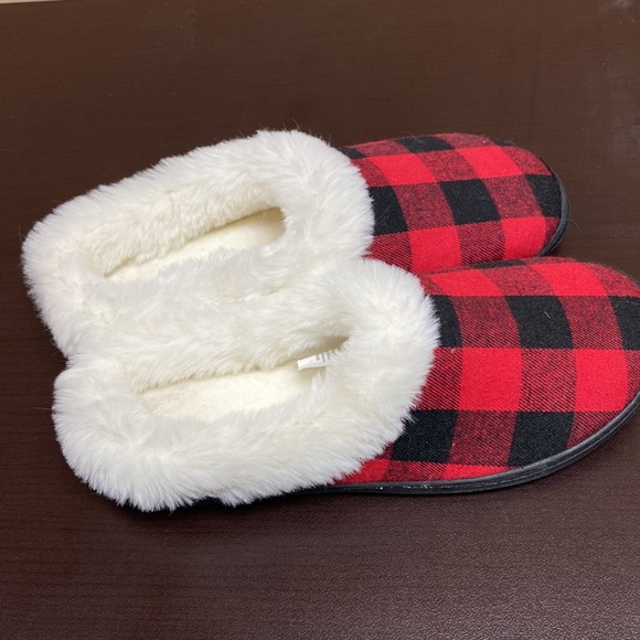 Women charter Club Member 7-8 Slipper in Gift Box - Picture 3 of 6